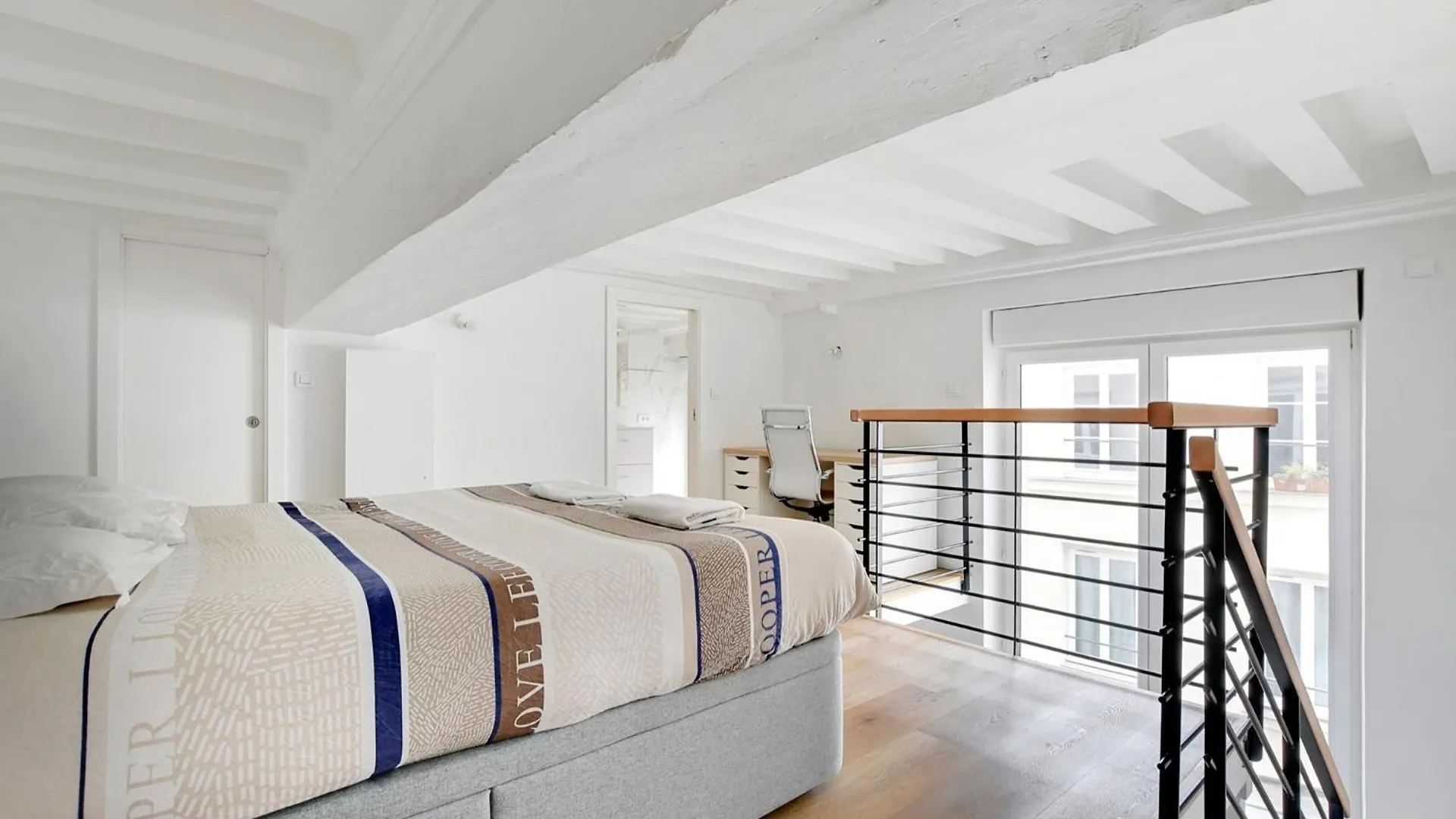 Апартаменты Duplex Notre-Dame De Париж